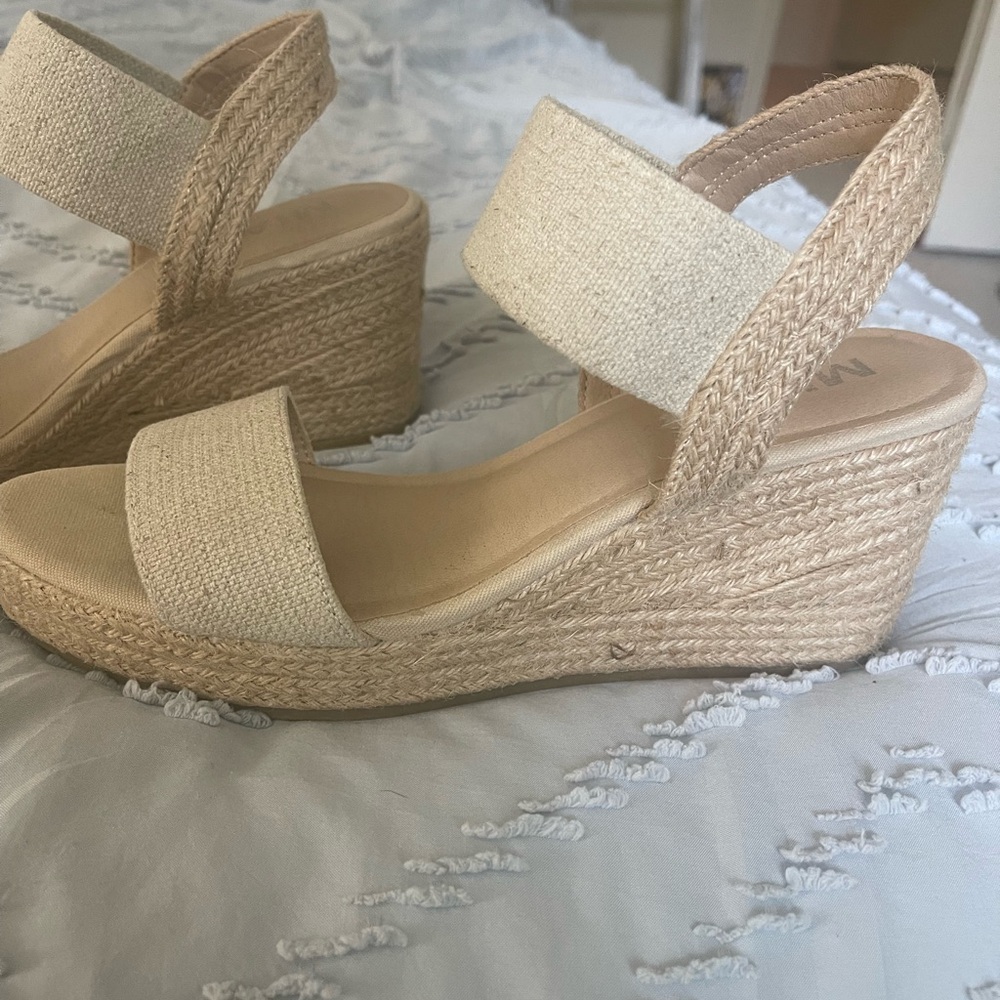 Women's Cream Wedge Sandals
